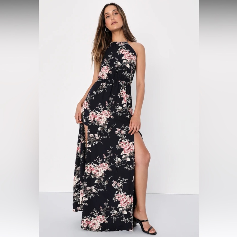 Lulu’s Feel the Music Midnight Blue Floral Maxi Dress in Women’s Size Medium